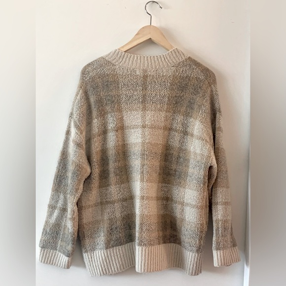 OAK + FORT Fuzzy Plaid Cardigan - Picture 3 of 4